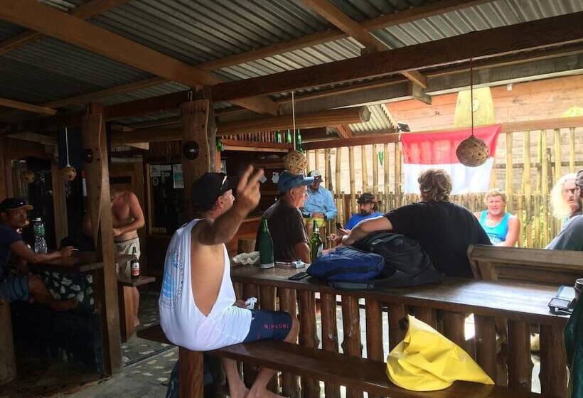 Mentawai Bagus Hostel