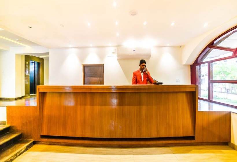 Oyo 16096 Flagship Purushottam Hotel Mapusa