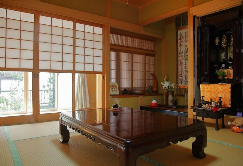 פנסיון Abbeyroad Inn Seika