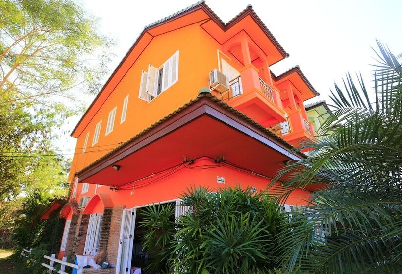 پانسیون Botanic Garden Nan Guest House