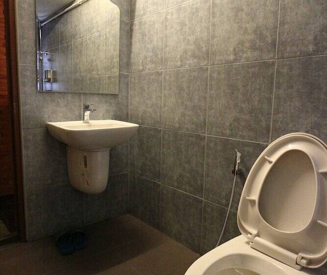 بنسيون Botanic Garden Nan Guest House