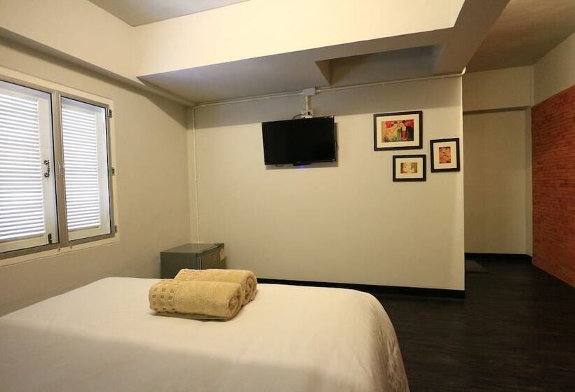 بنسيون Botanic Garden Nan Guest House