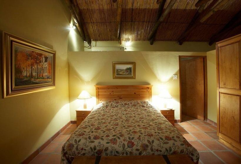 פנסיון Bushmanspad Estate