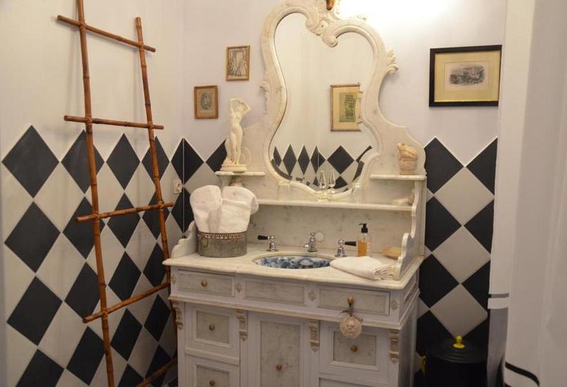 ペンション Château De Varennes