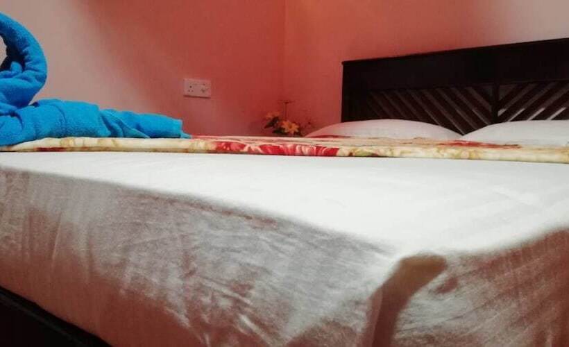 פנסיון Ella Summer Lesser