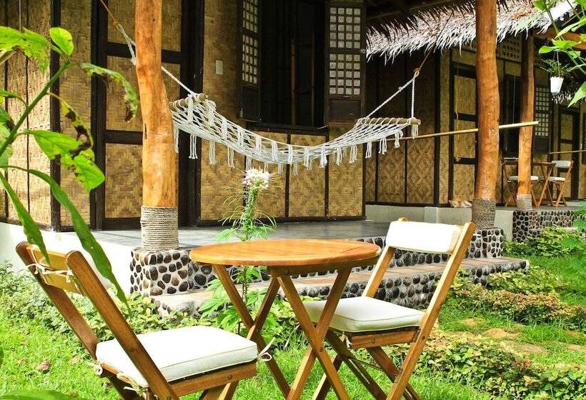 پانسیون Fox & The Firefly Cottages