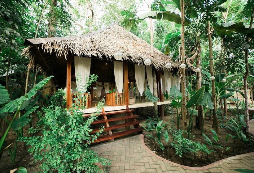 پانسیون Fox & The Firefly Cottages