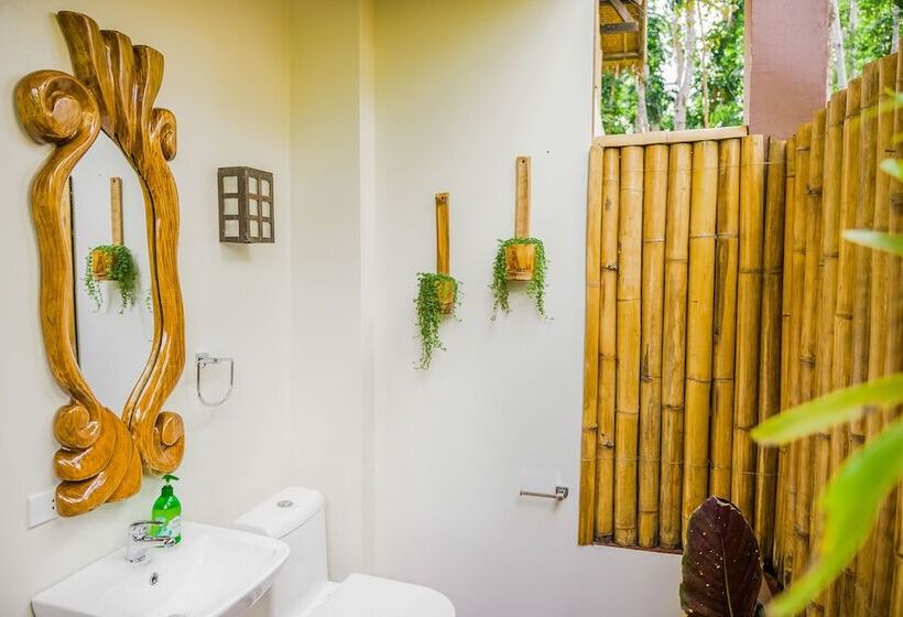 پانسیون Fox & The Firefly Cottages