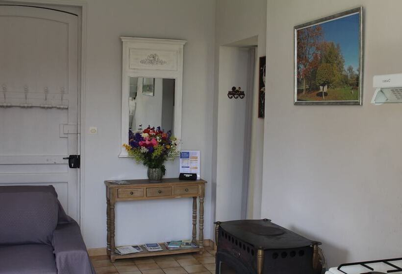 Пансион Gite Du Chateau De Mecquignies