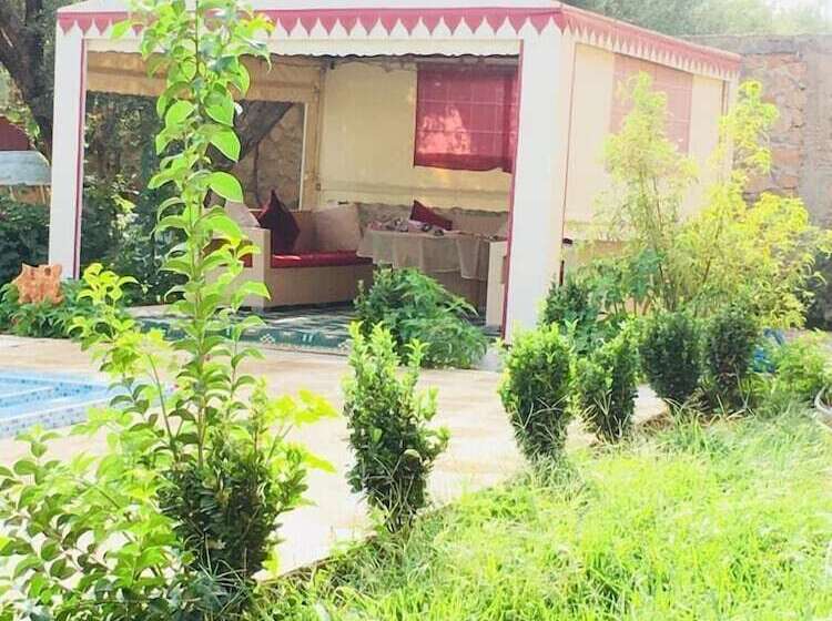 پانسیون Gite Karine