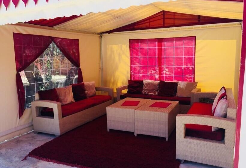 پانسیون Gite Karine