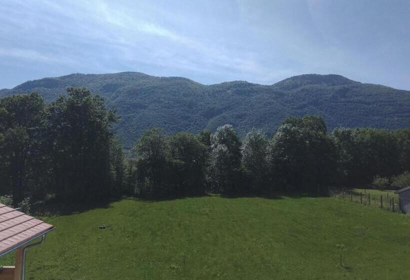 פנסיון La Vallée Des Noyers