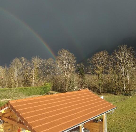 פנסיון La Vallée Des Noyers