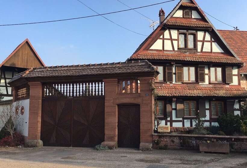 بنسيون Le 1820   3 Etoiles Premium