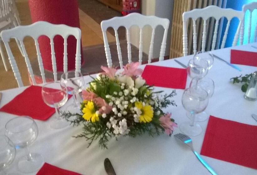 פנסיון Le Café Des Fleurs Chambres D Hôtes