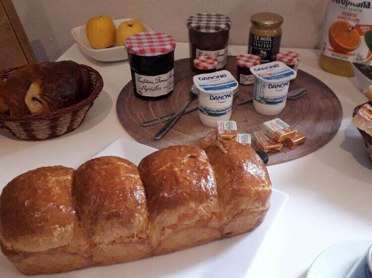 פנסיון Le Café Des Fleurs Chambres D Hôtes