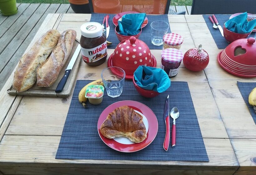 פנסיון Le Clos Des Frasses