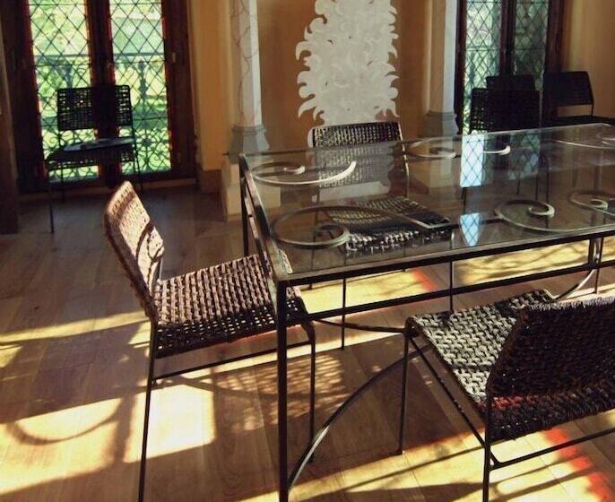 膳宿费 Les Tourelles De Thun