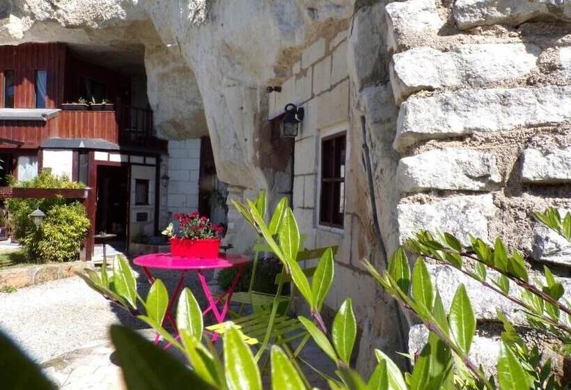 بنسيون Les Troglos De Beaulieu