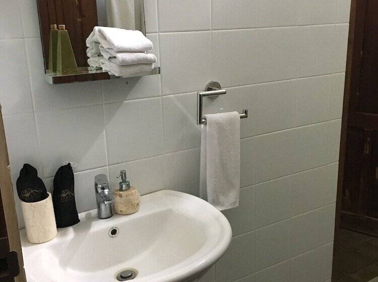 Пансион Ndalem Natan Royal Heritage