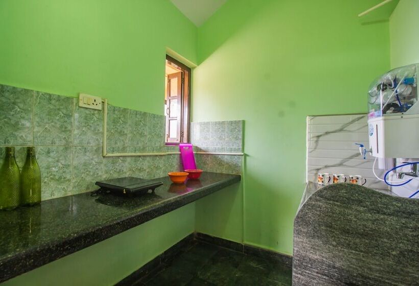 Pensão Oyo Home 18328 Green View Studio