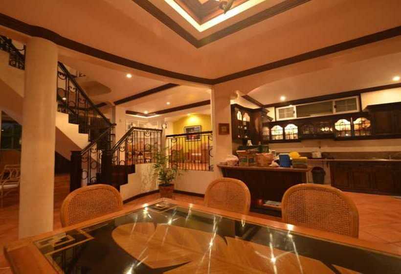 펜션 Robinland Vacation Home