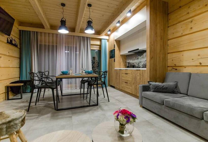 پانسیون Skansen Holiday