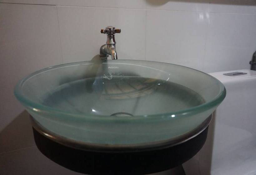 פנסיון Steelloft  Home Stay