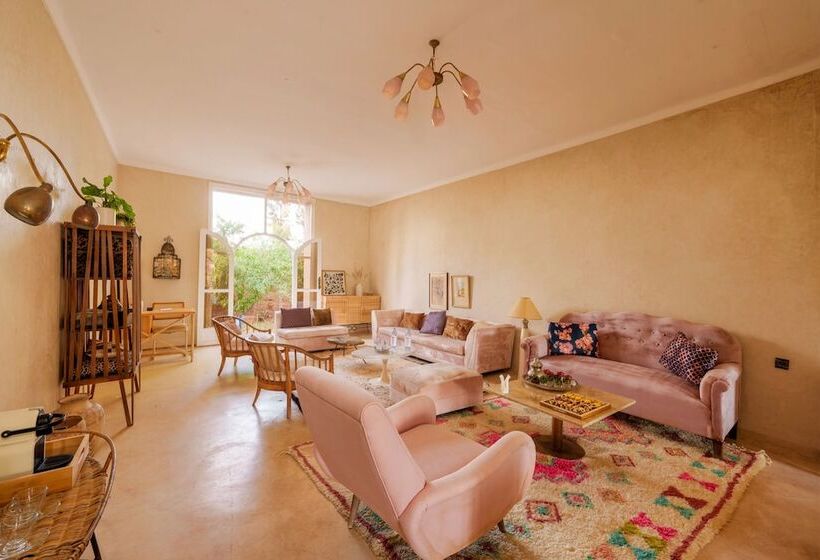 پانسیون The Gardener's House