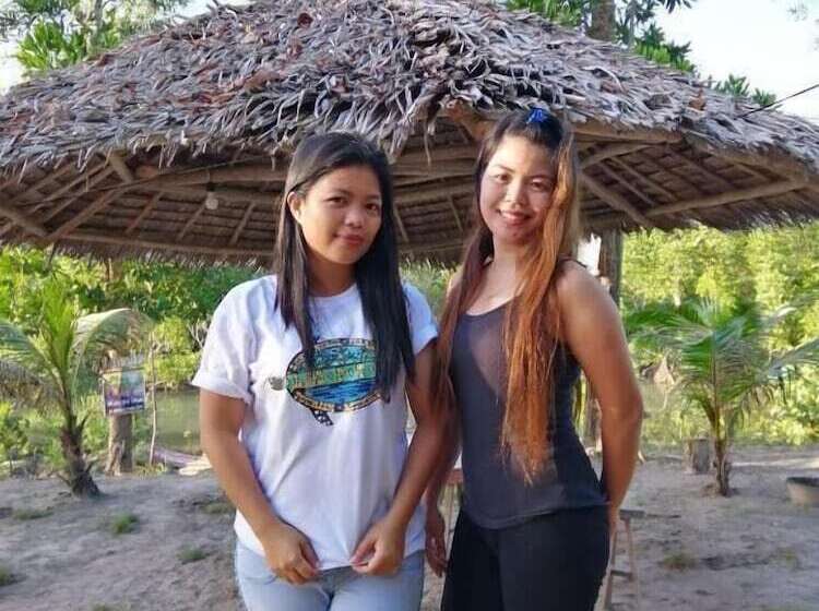 پانسیون Villa Encantador Resort