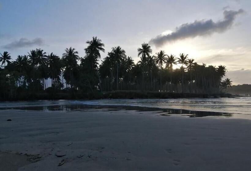 پانسیون Villa Encantador Resort