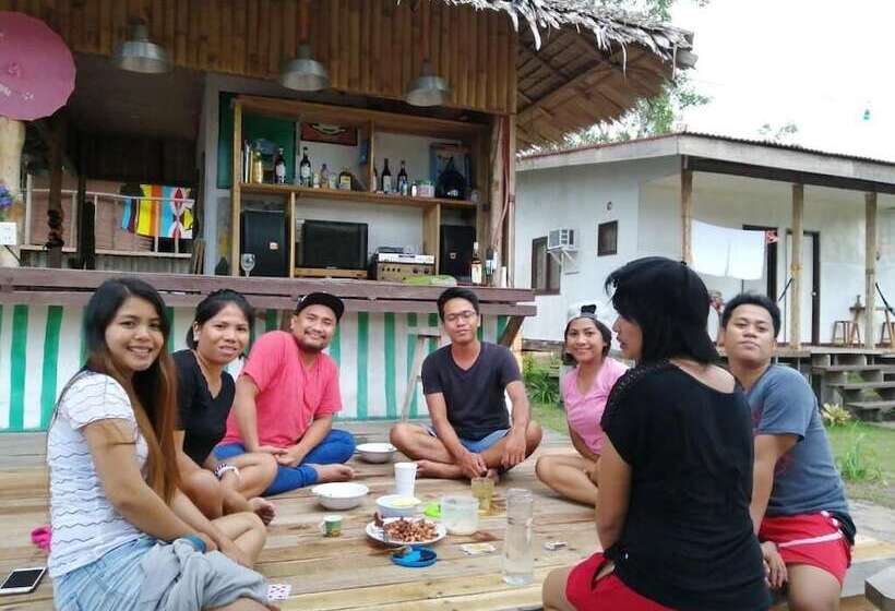 پانسیون Villa Encantador Resort