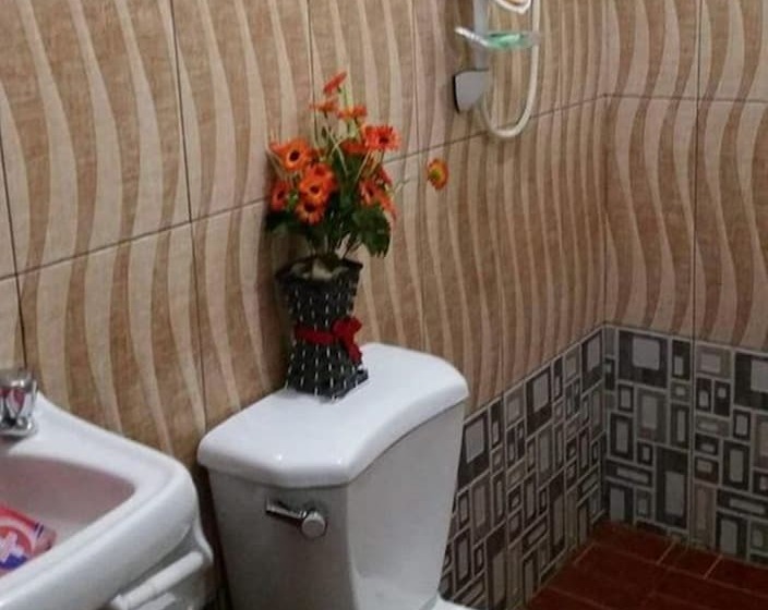 پانسیون Villa Encantador Resort