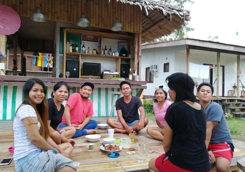 پانسیون Villa Encantador Resort