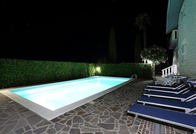 بنسيون Villa Rosa