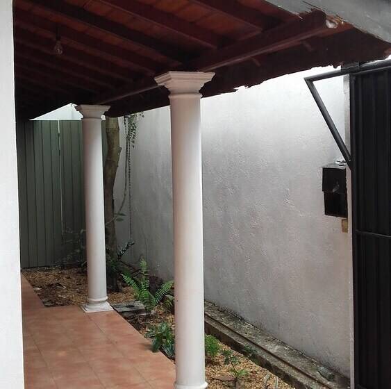 펜션 Villa Subuthi