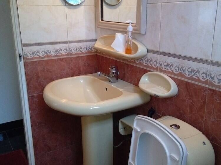 펜션 Villa Subuthi