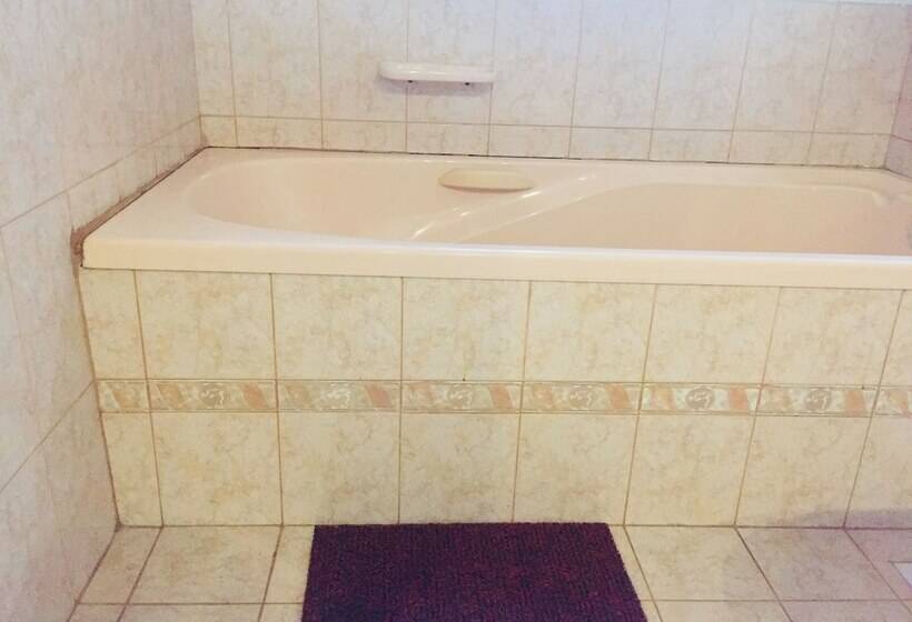 펜션 Villa Subuthi