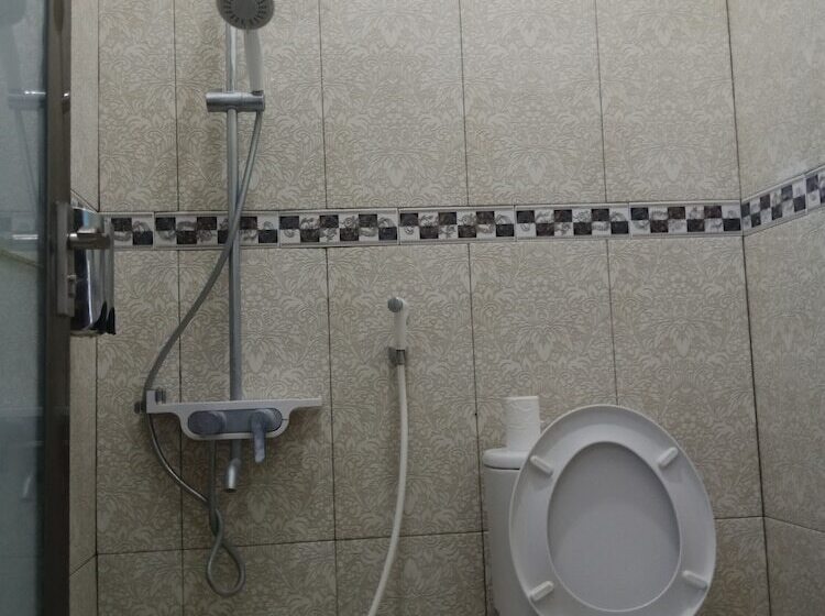 بنسيون Wakatobi Dive Inn