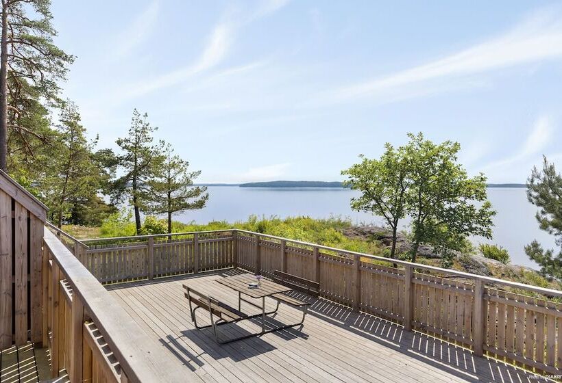 אתר נופש First Camp Kolmården