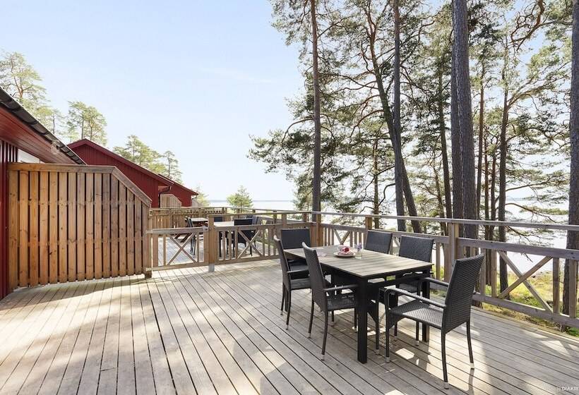 אתר נופש First Camp Kolmården