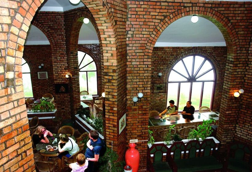 Thrisangu Haven Hill Resort