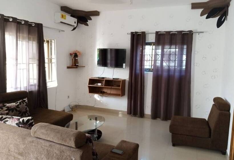 Ronna Apartments At Lakeside Estates