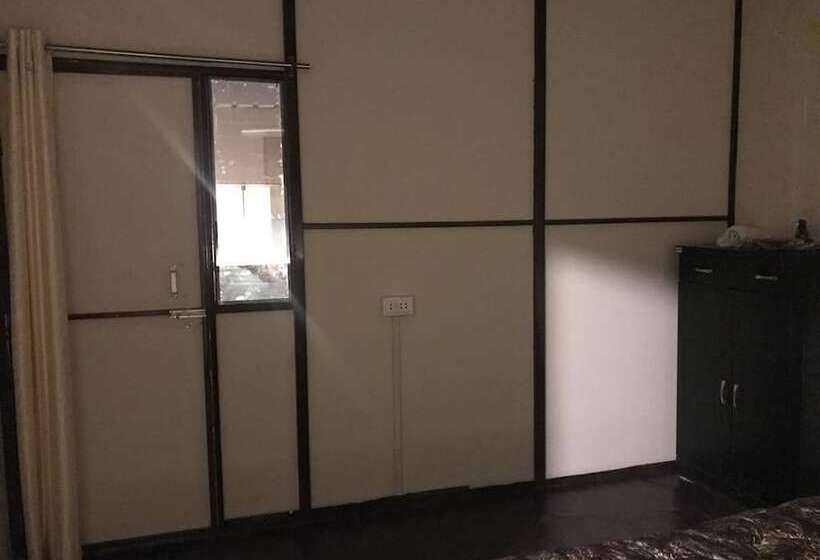 Swachh Room   Hostel