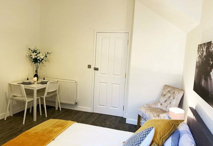 The Baptist Chapel   9