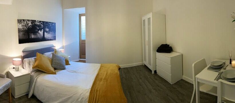 The Baptist Chapel   9