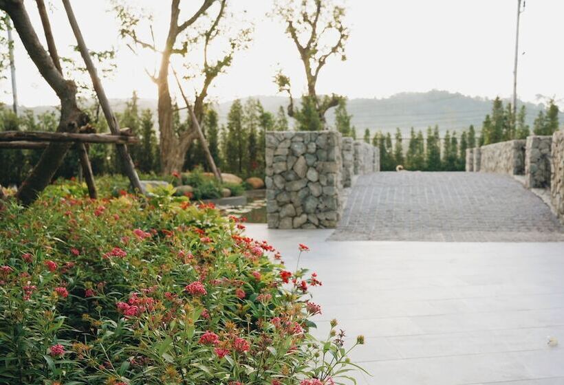 Naiyang Beach Title Residencies By My Home Phuket