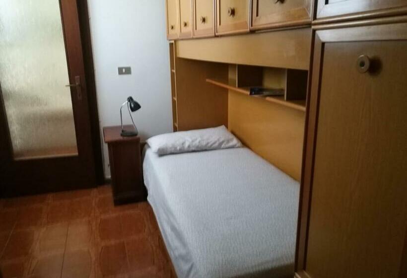 مبيت وإفطار Alberta