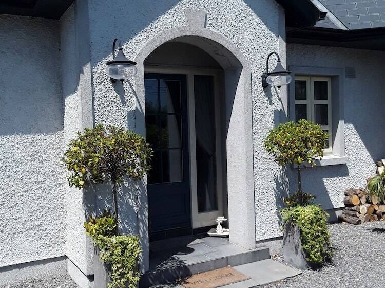 مبيت وإفطار Ballybur Lodge