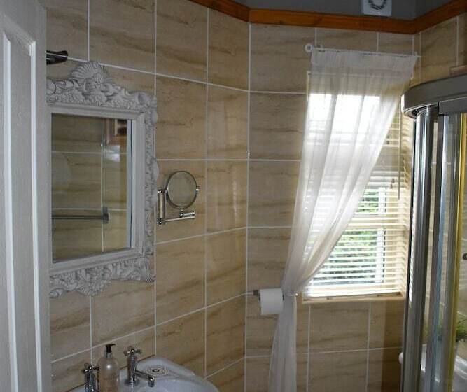 مبيت وإفطار Ballybur Lodge